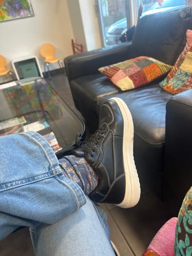 Customer photo review of ELEVATESHOES BLACK ALPHA