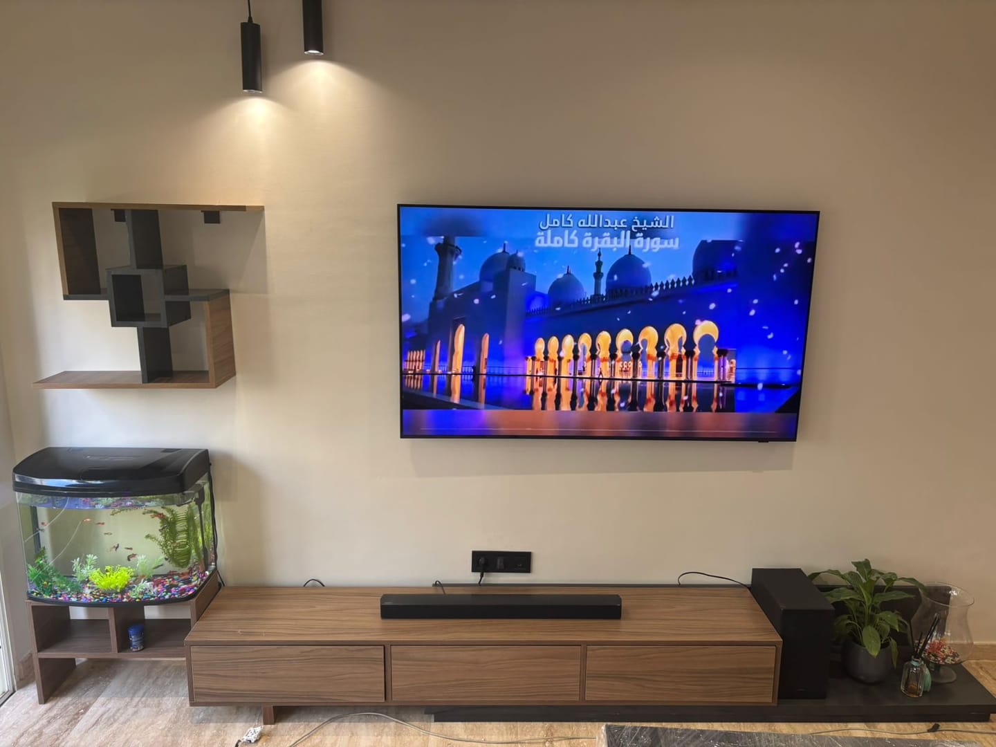 Customer photo review of BELY Meuble TV en Noyer et Gris