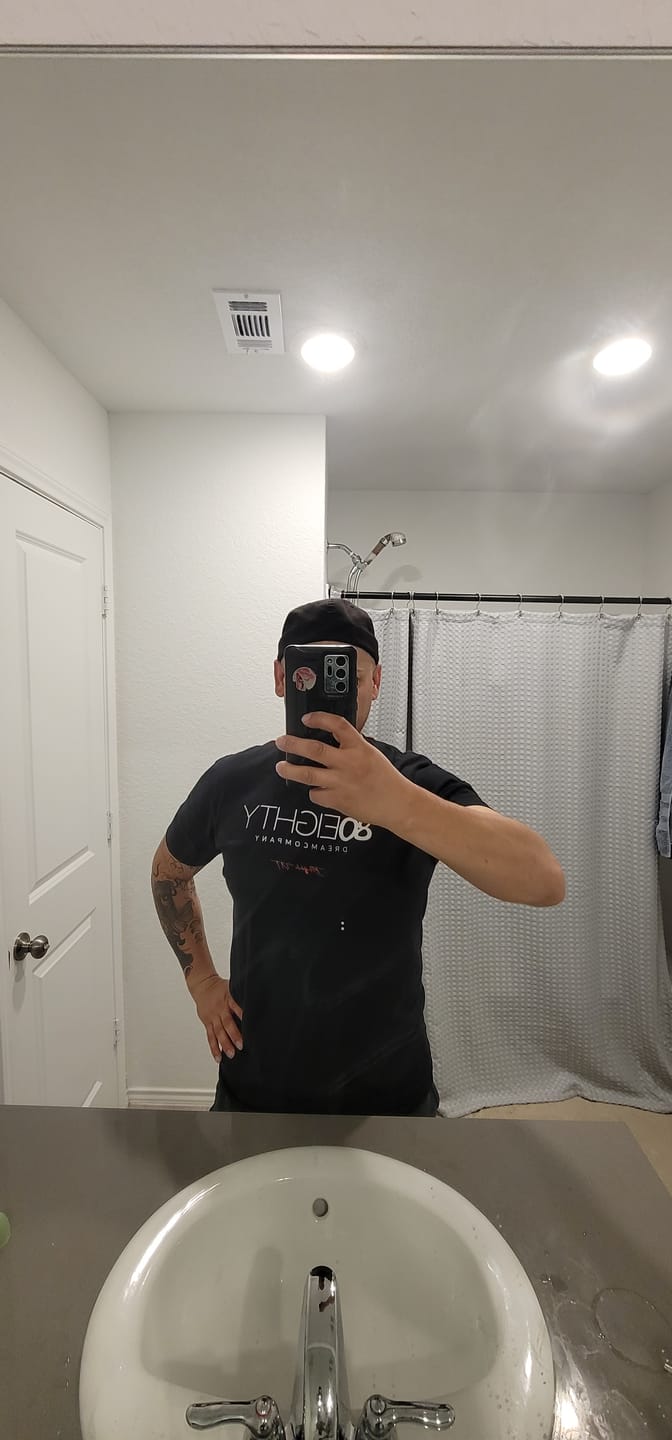 Customer photo review of 80Eighty® Tech Shirt