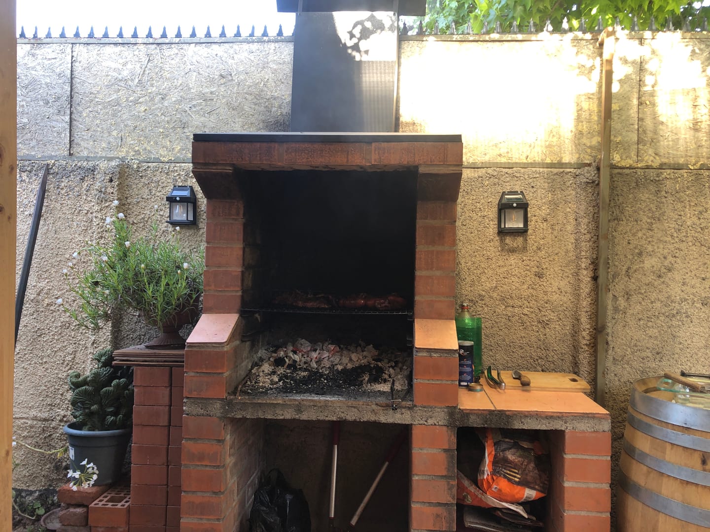 Customer photo review of EcoBright™ | Lámpara Solar de Pared | Pack 2 Unidades