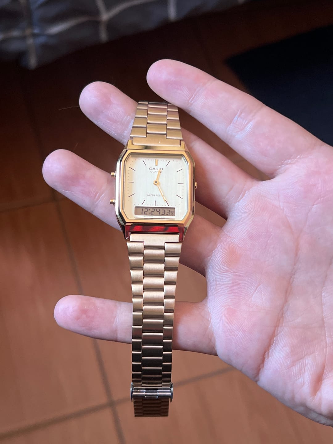 Customer photo review of Reloj Casio Vintage AQ-230GA-9DMQ Dorado
