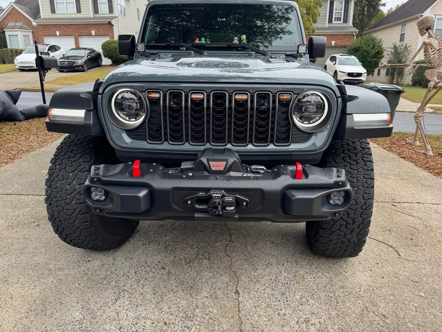 Customer photo review of Prerunner Amber/RGB Lights for 2024 JL JT Grille
