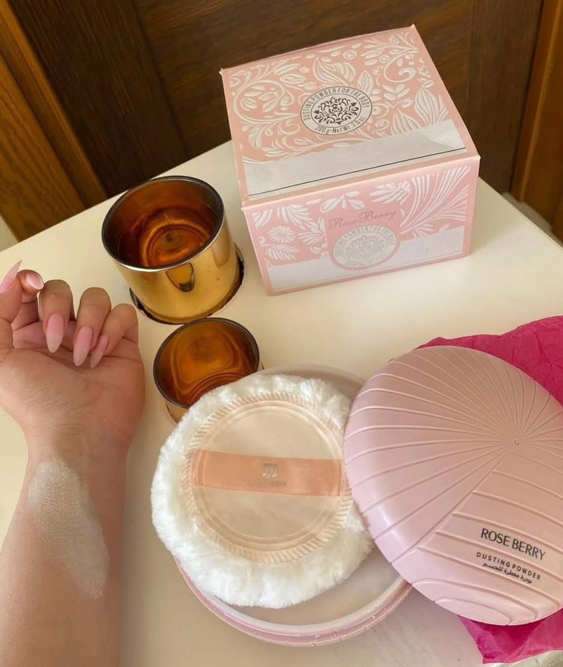 Customer photo review of Dusting Powder for the Body Luxurious Scent