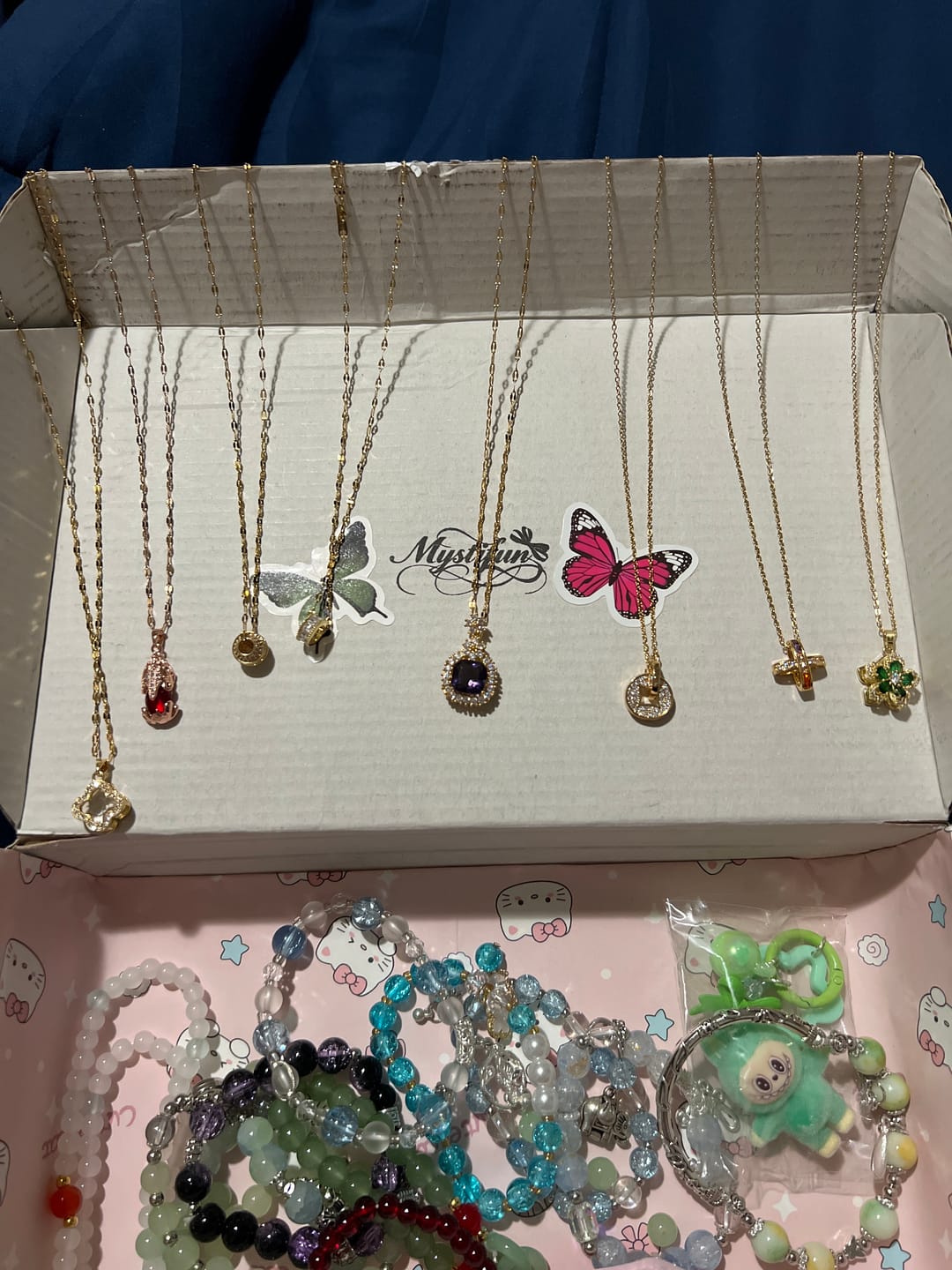 Customer photo review of A-Fashion Vibe Necklace Blind Bags