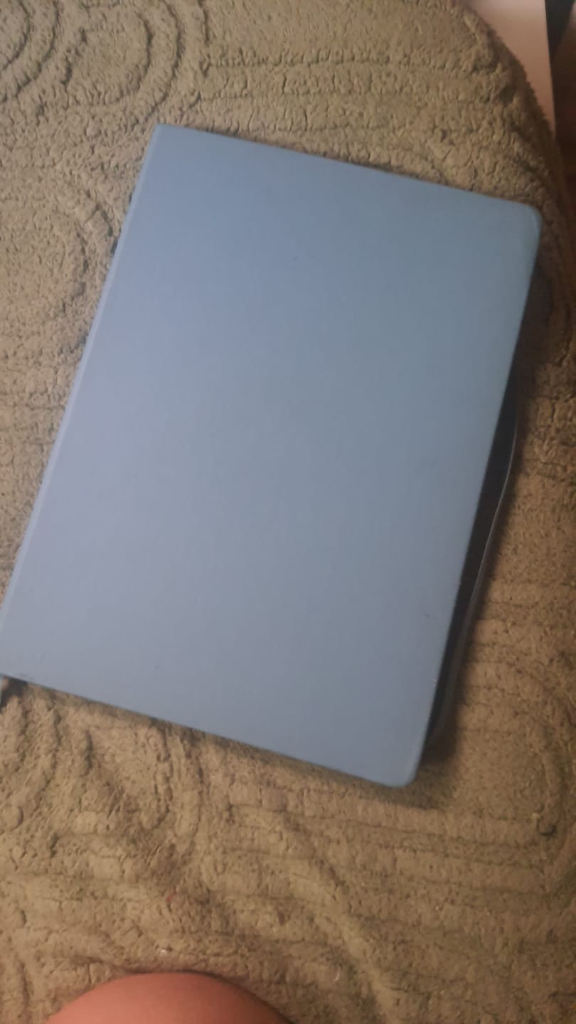 Customer photo review of Talens Art Creation Sketch Book - Libreta Lake Blue 80 Hojas 140 g/m2