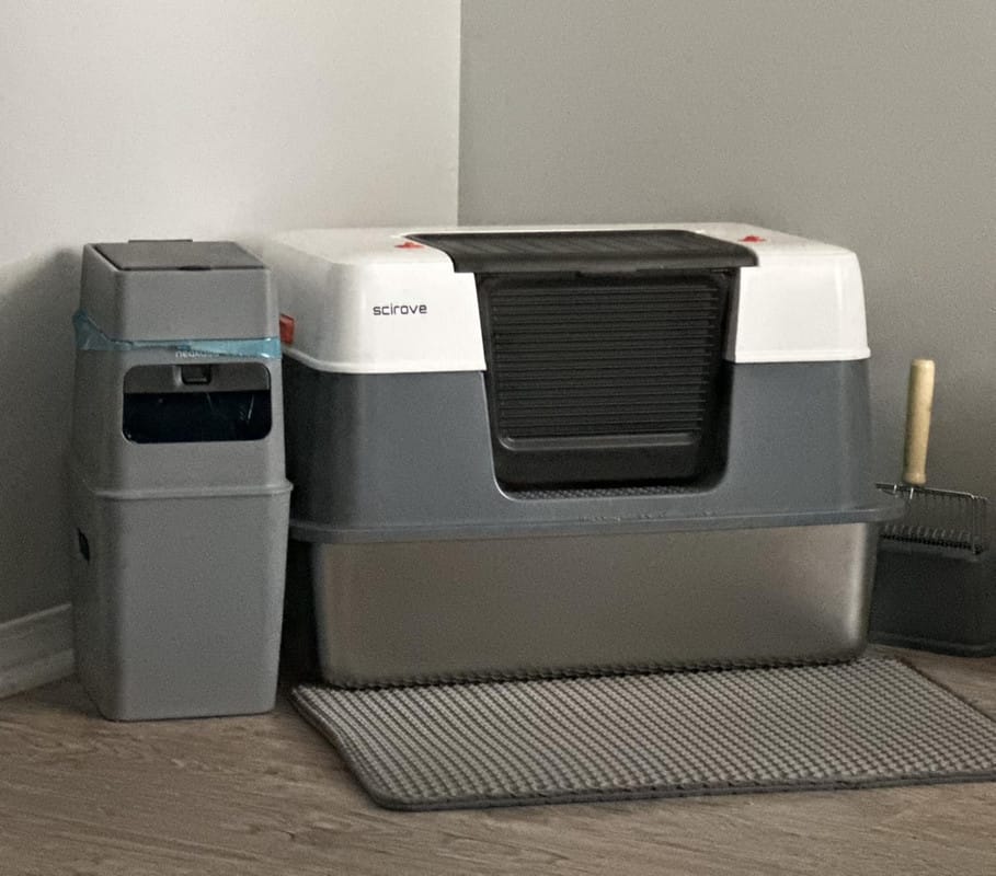 Customer photo review of Neakasa PooGuard Katzenstreu Mülleimer