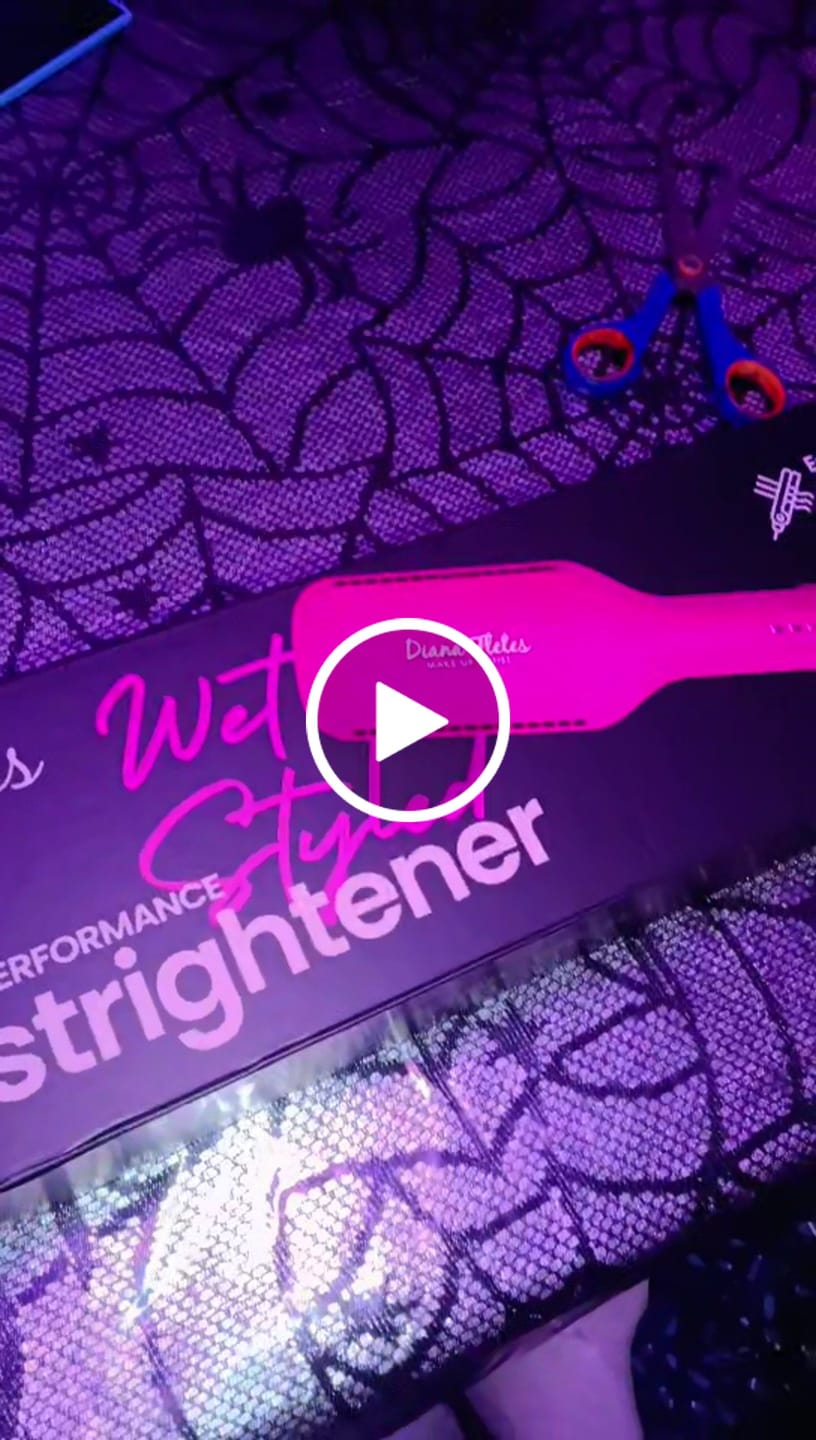 Customer video review of Plancha 2 en 1 Diana Fletes Para Cabello Húmedo y Seco.