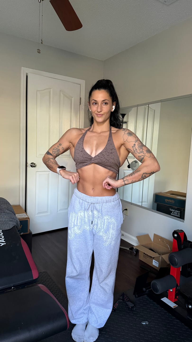 Customer photo review of W257 My eyes are up here Jogger