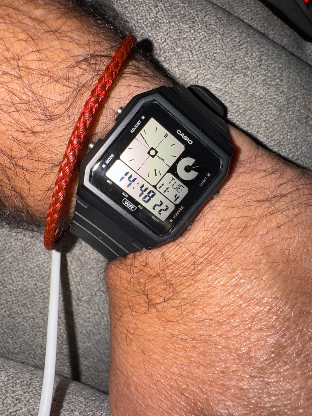 Customer photo review of Reloj Casio Vintage LF-20W-1ADF Twin-Graph Reissue Resina