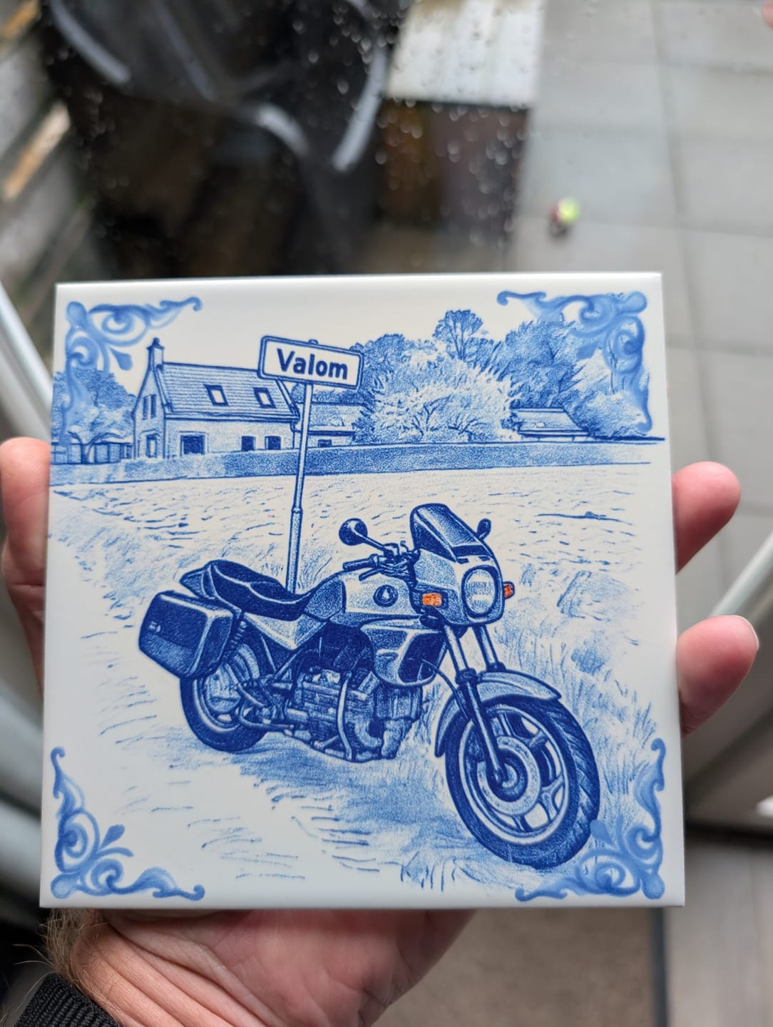 Customer photo review of Delfts Blauw tegeltje bedrukken met eigen motor