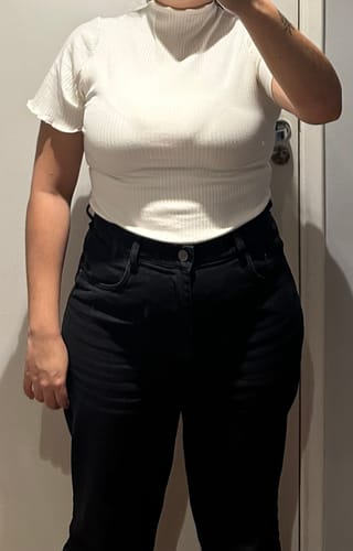 Cláudia F. review of Blusa Verbena Off White image 1 out of 2