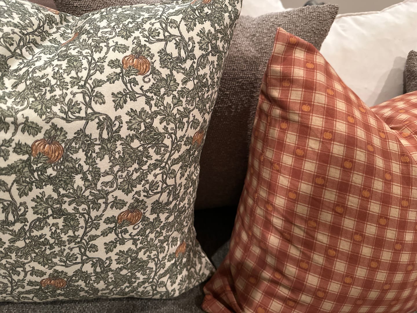 Customer photo review of Pumpkin Plaid 18" | 22"