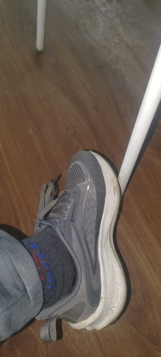 Customer photo review of Bacca Bucci Zephyr – All-Day Comfort Running & Training Shoes