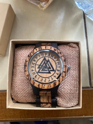 Customer photo review of MONTRE EN BOIS VALKNUT