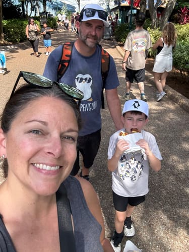 Customer photo review of Waddle Wedge Hat