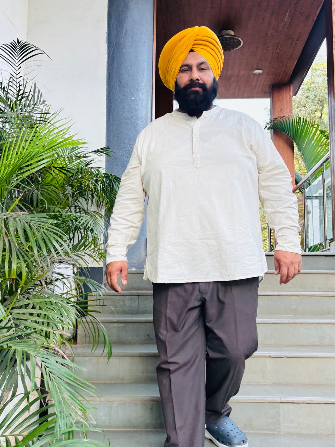 Customer photo review of Men Ecru Airy Linen Short Kurta