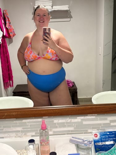 Customer photo review of 'Uplift' Plunging Bikini Top