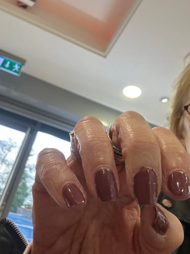 Customer photo review of CND™ Vinylux™ Married To The Mauve 15ml
