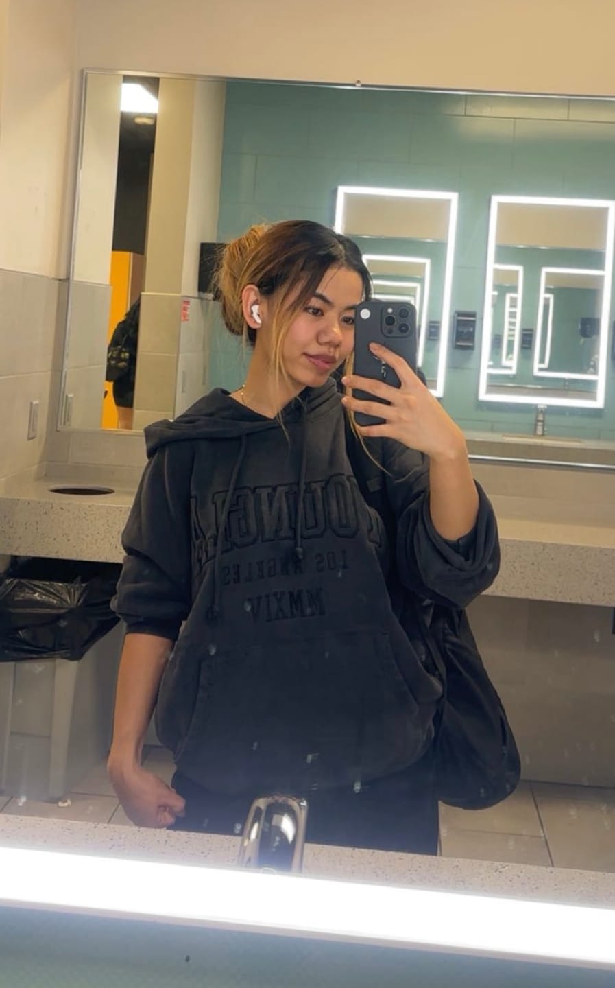 Customer photo review of W542 - Mineral Hoodie