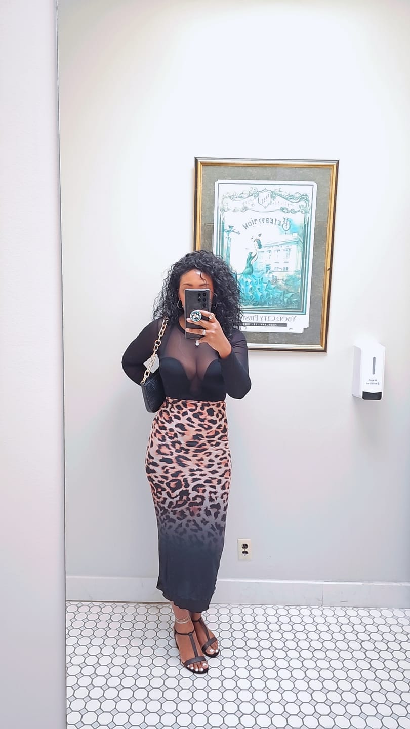 Customer photo review of Vanessa Express Weave Half Wig - LAS MOGAN