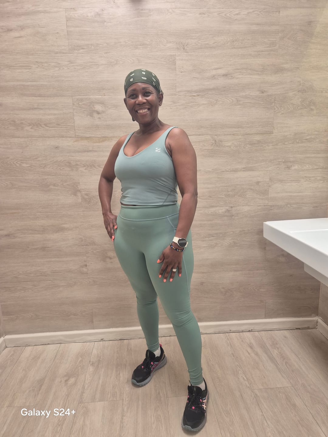 Customer photo review of U-shaped Cut Energy Longline Sports Bra