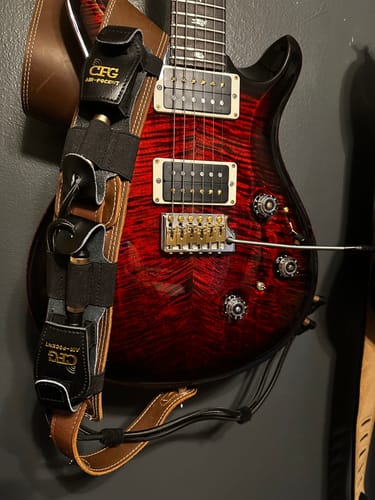 Customer photo review of [NEW] UHF NEXUS - Pro-Grade UHF Wireless System For Guitar/Bass – USB-C, Latency<2 ms, 7 Channels, 165 feet Range