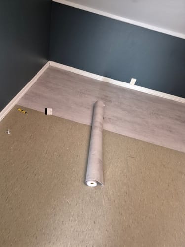 Kundeanmeldelse med bilde av Cement kontaktplast