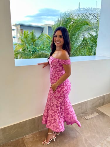 Customer photo review of Carisia Maxi Dress