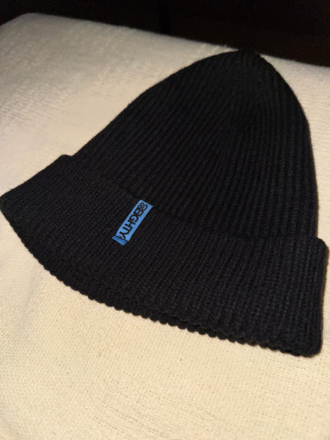 Customer photo review of 80eighty® Onyx Beanie