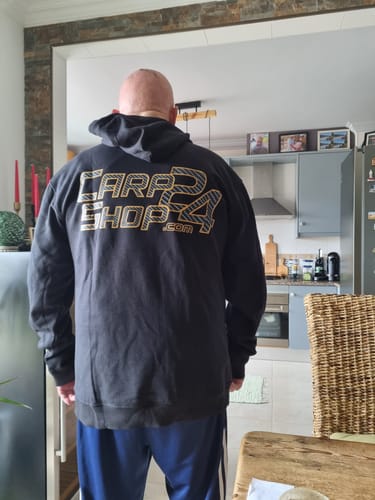 Customer photo review of CARPSHOP24 BLACK FLEECE HOODIE