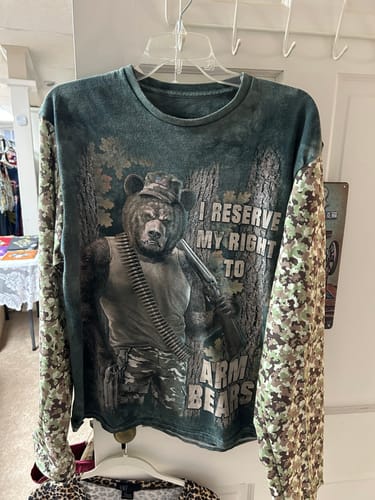 Customer photo review of Wholesale Animal Graphic T-Shirts