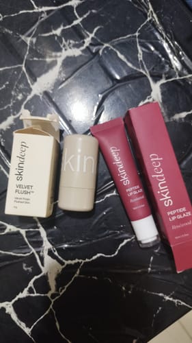 Dua A. review of Lip Glaze+Velvet Flush Duo image 1 out of 1