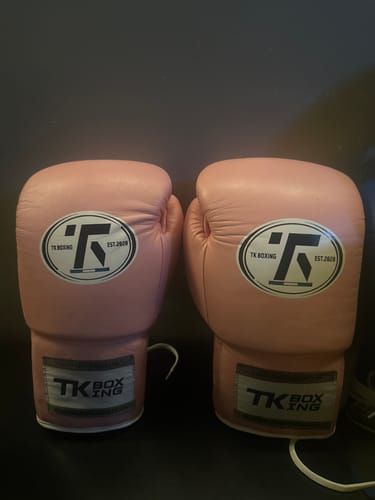 Customer photo review of Pro Sparring Gloves