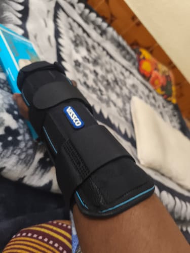 Customer photo review of Forearm Brace - Long | Provides Firm Support to the Wrist | For Colle's fracture & Wrist Sprain/Strain - (Black)