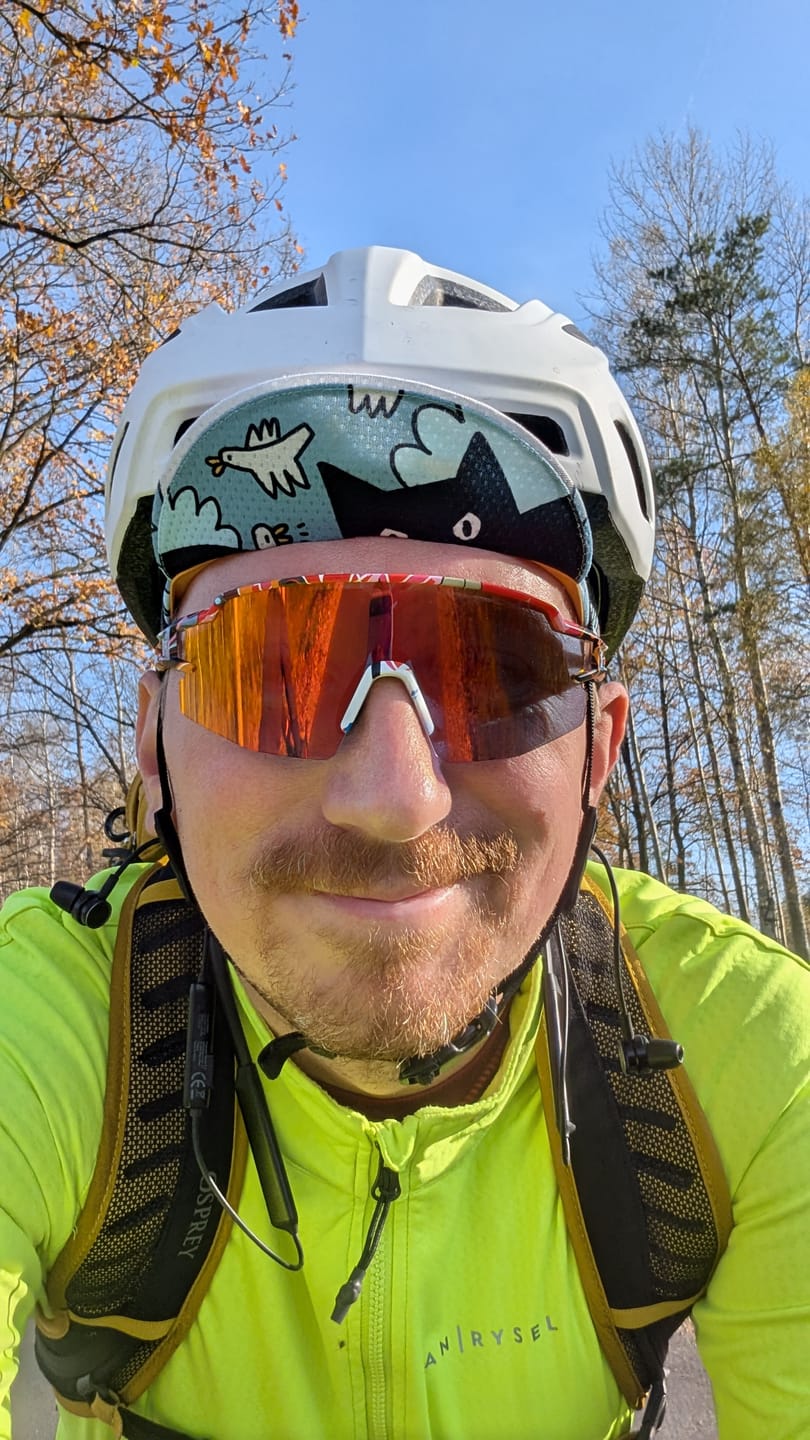 Customer photo review of ROCKBROS Malowane Okulary Rowerowe Fotochromowe Okulary Kolarskie Wiatroszczelne UV400