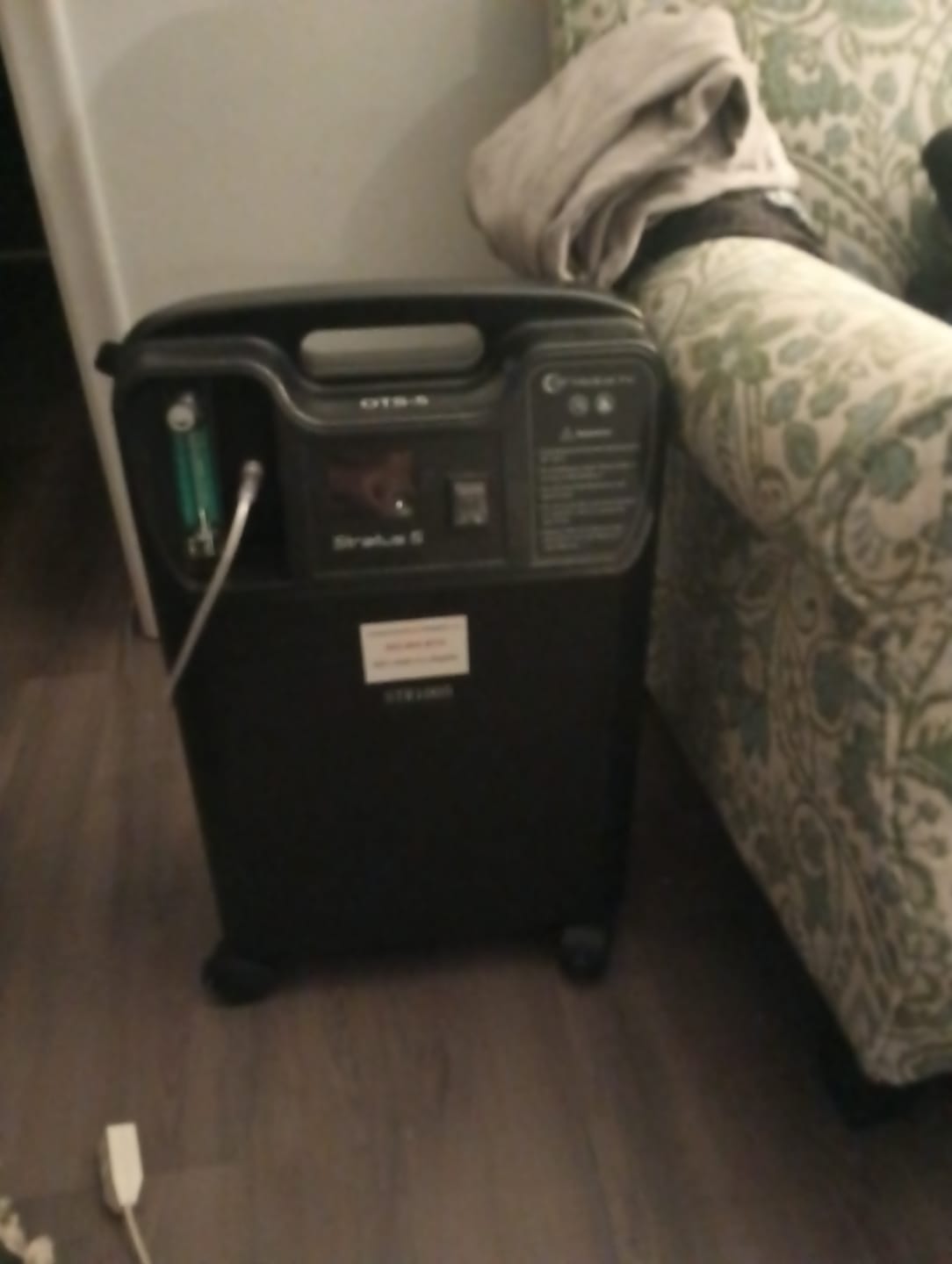 Customer photo review of 3B Medical Stratus 5 LPM Stationary Oxygen Concentrator, Refurbished