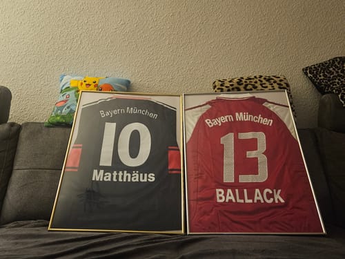 Customer photo review of Lothar Matthäus Bayern Munich Retro 1997/99 Jersey Trikot