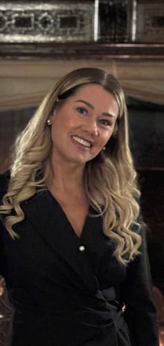 Customer photo review of Remy Human Hair Invisible Wire Extension - Rooted Golden Brown