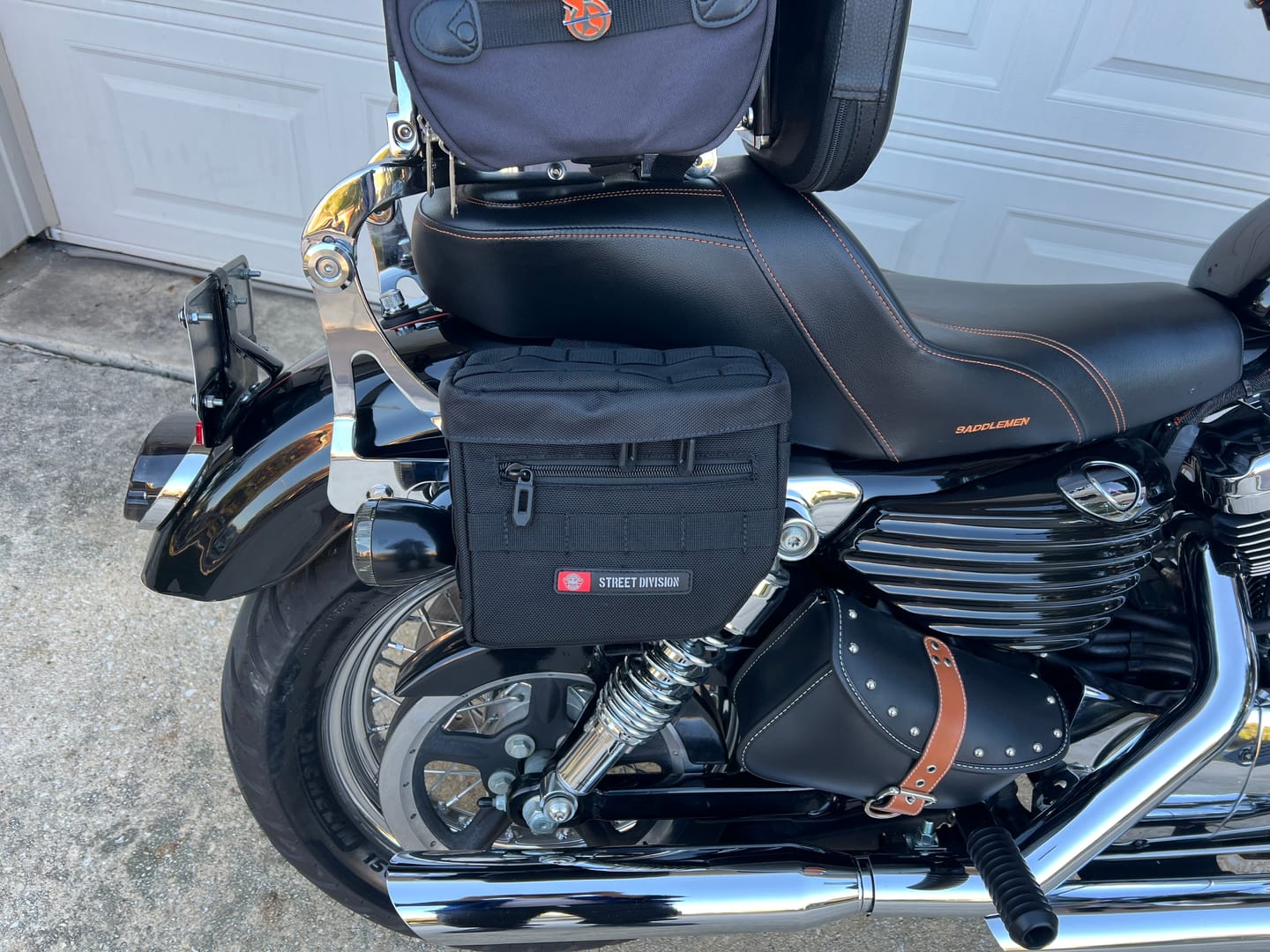 Customer photo review of 8L - Patriot Small Throw Over Saddlebags for Harley Sportster 1200 Custom XL1200C/XLH1200C