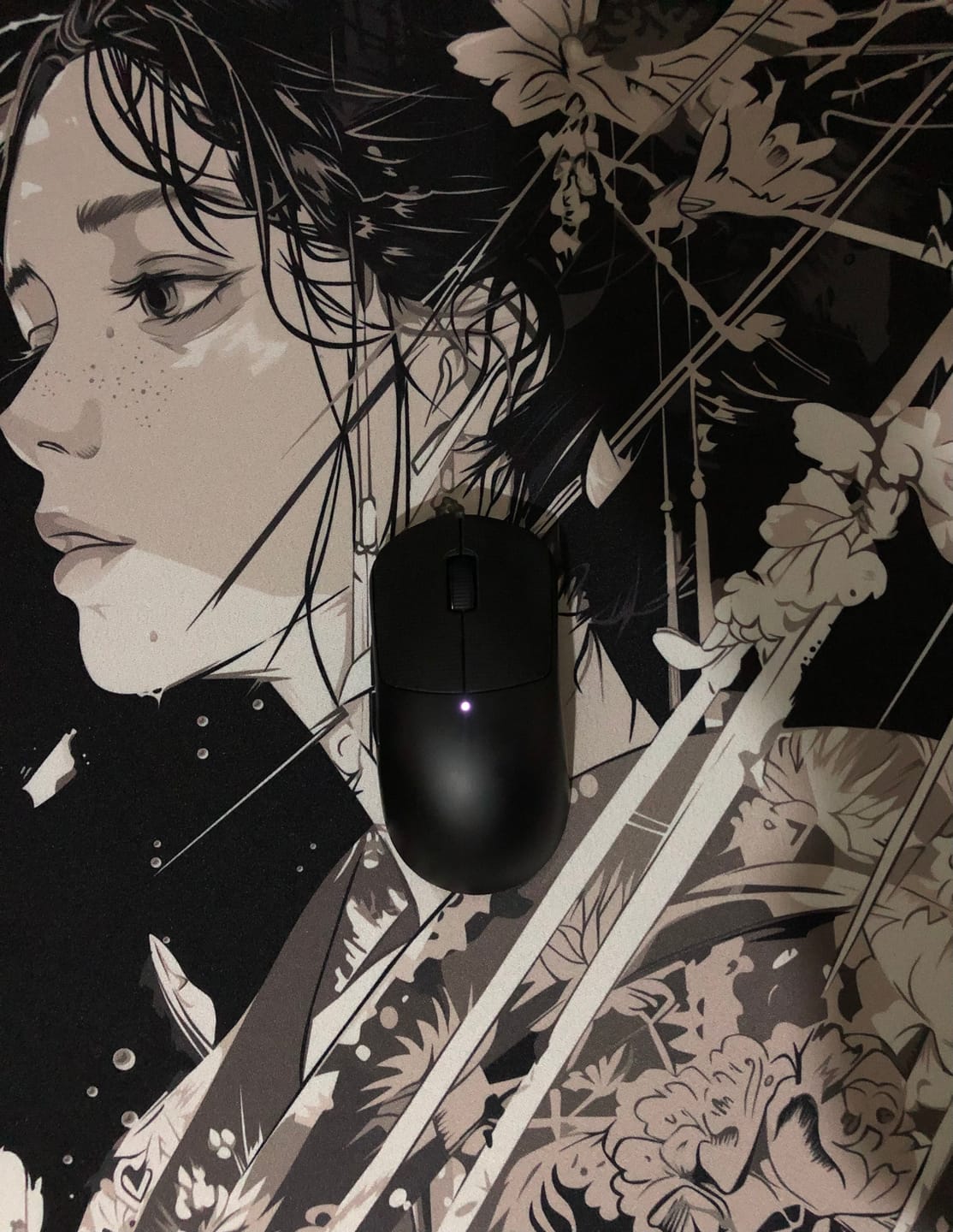 Customer photo review of RAWM Leviathan V4 Wireless Mouse