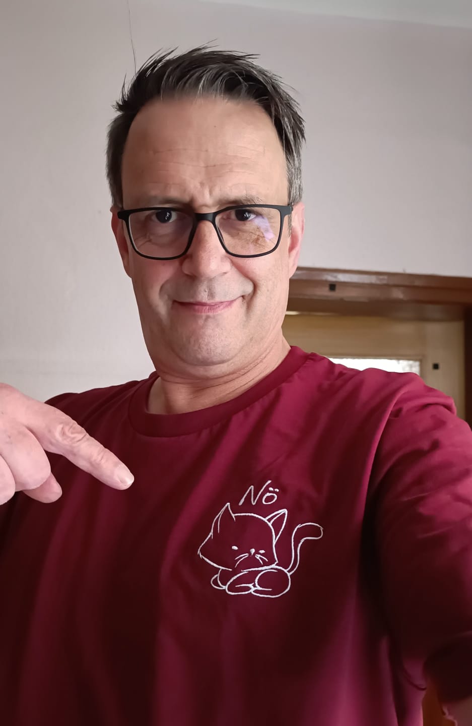 Customer photo review of NÖ KATZE | Bio Premium T-Shirt Unisex