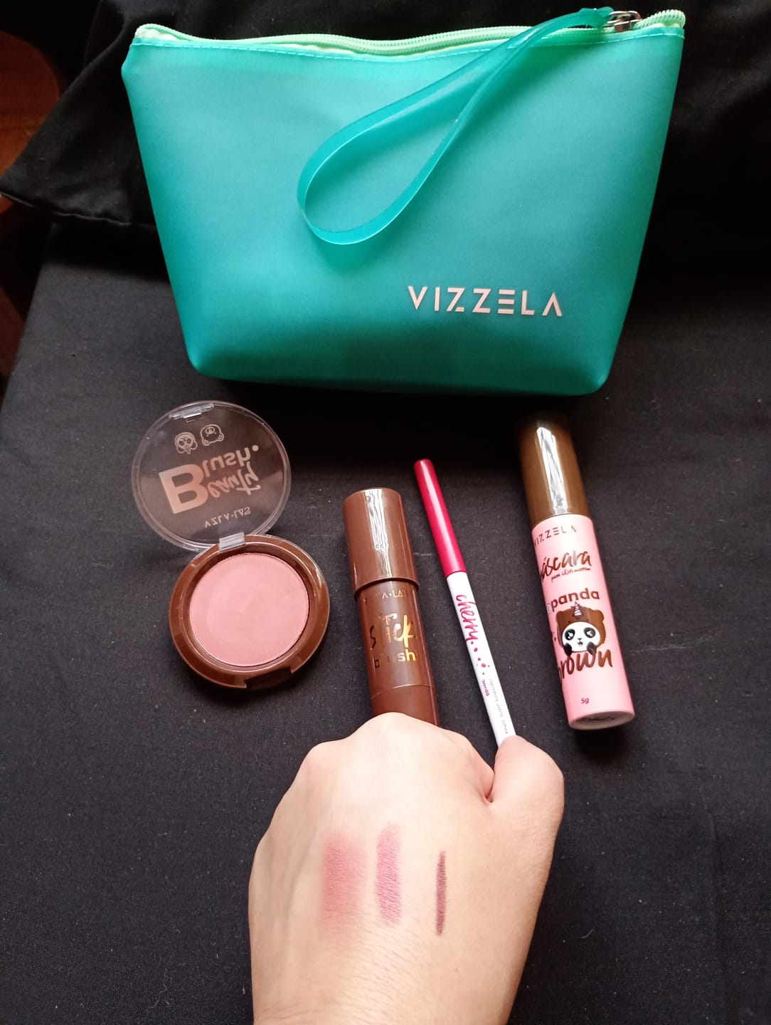 Customer photo review of Kit Blushes Red Mocha Vizzela + La's