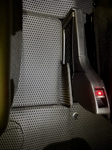 Customer photo review of Fußmatten für Van - Kofferraumwanne