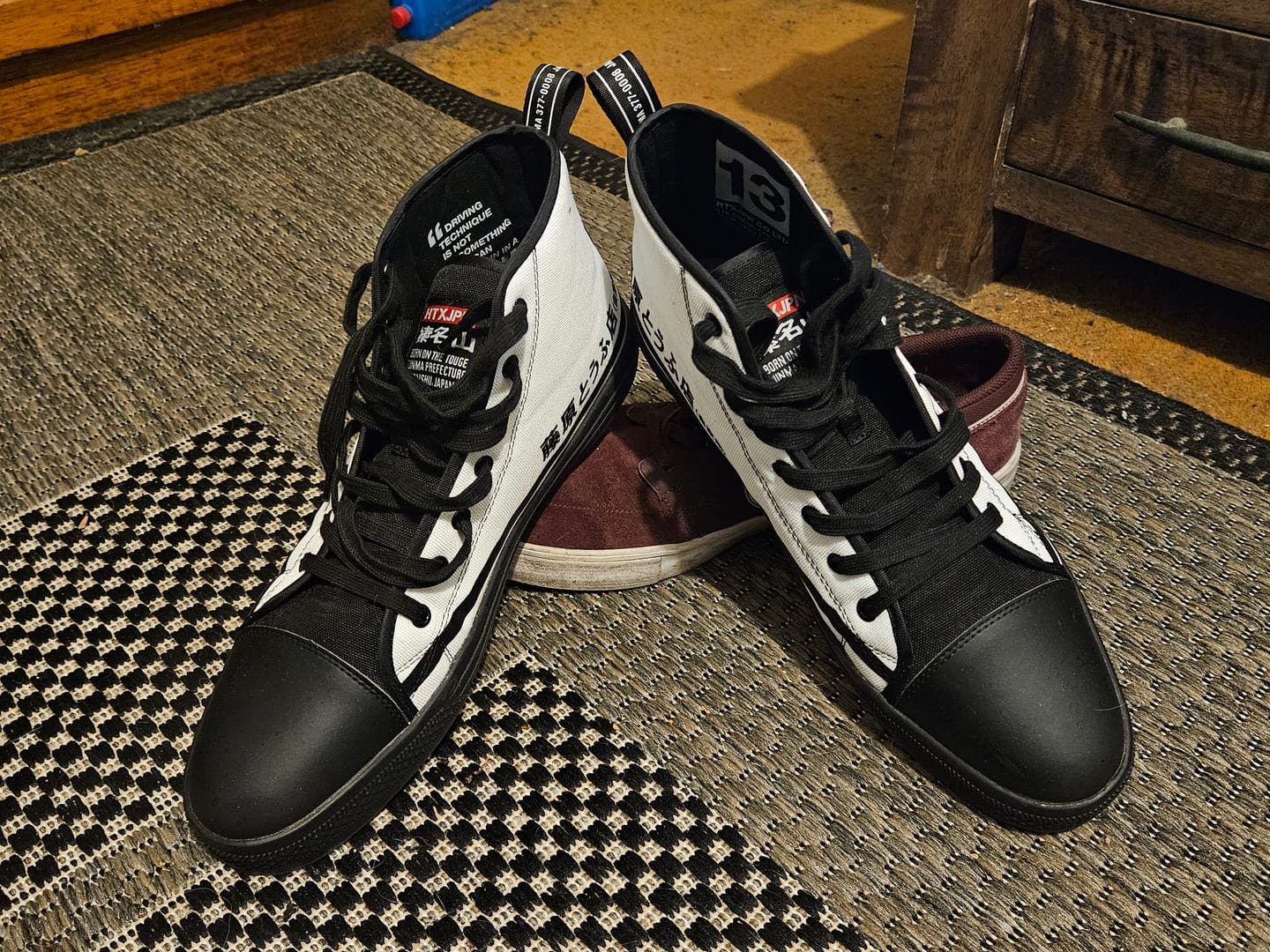 Customer photo review of HTXJPN Fuji2 High Top Sneakers