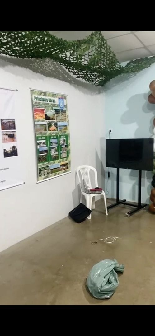 Customer photo review of Rede Camuflada Militar para Decoração de Jardim