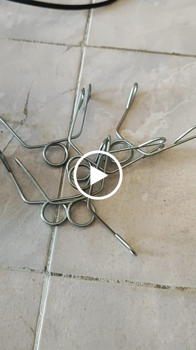 Customer video review of Presilha Zincada Para Barra de Musculação E Halteres