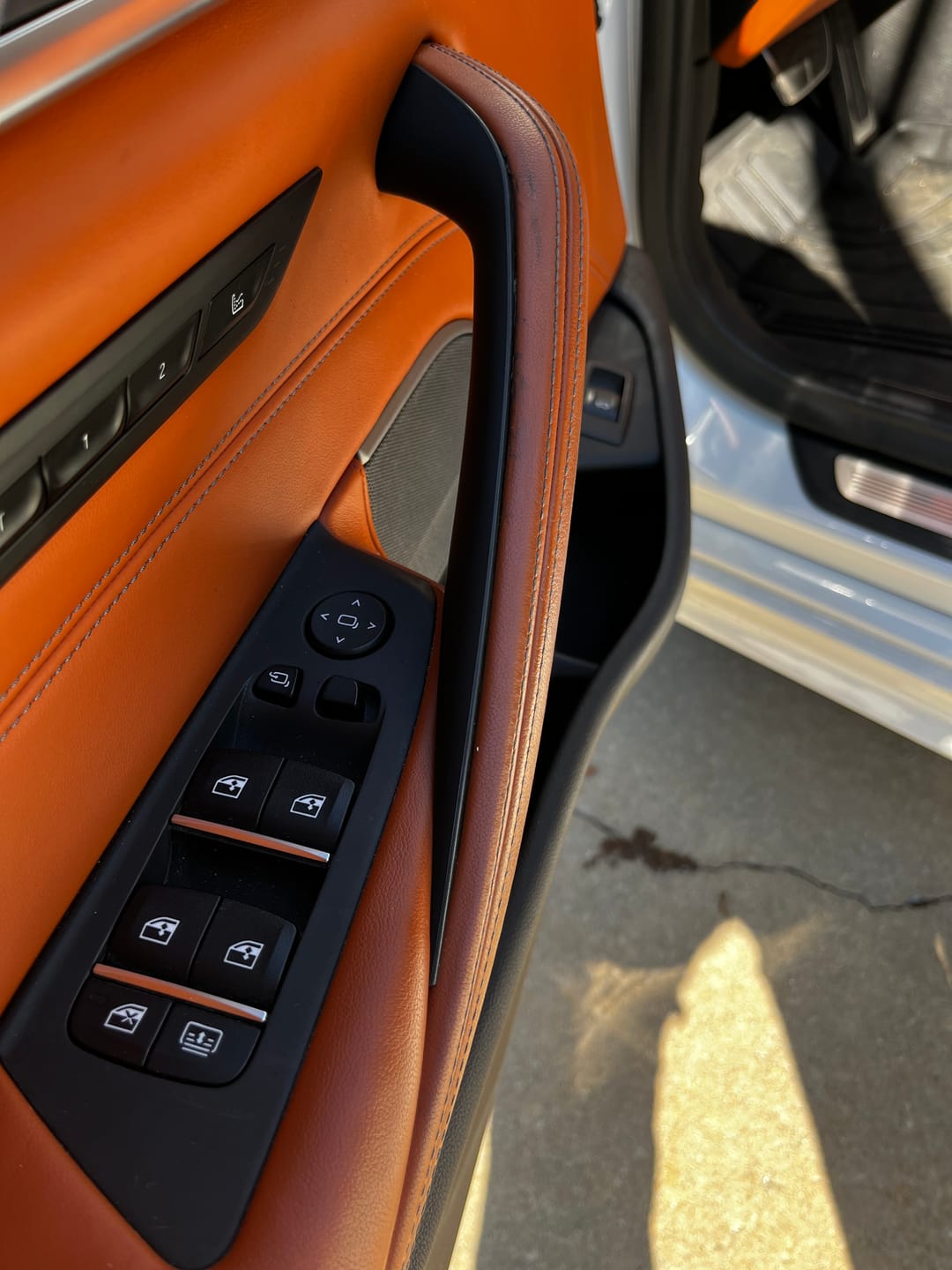 Customer photo review of BMW 5 Series G30/G31 (2017–2022) Interior Door Handle Cover Trim Set – 2PCS Compatible with F90 M5 520d 530i 540i M550i | SPCRSO