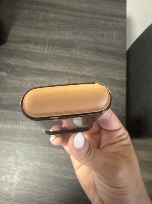 Customer photo review of Base de Maquillaje Antiedad 2 en 1