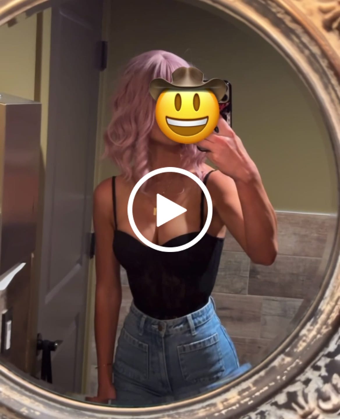Customer video review of Moss Luxe Corset