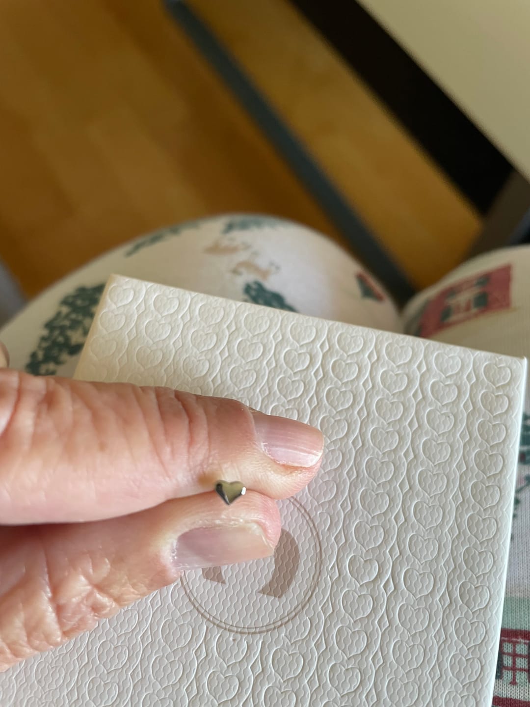 Customer photo review of Pendientes Mini Corazón
